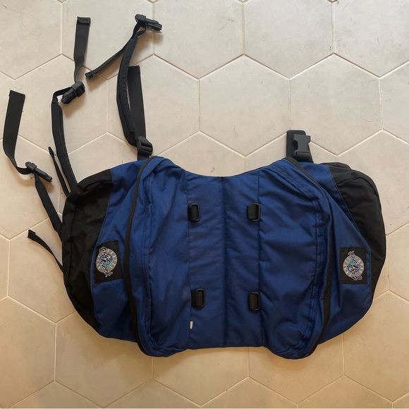 Saddlebag Style Dog Backpack - Picture 6 of 7